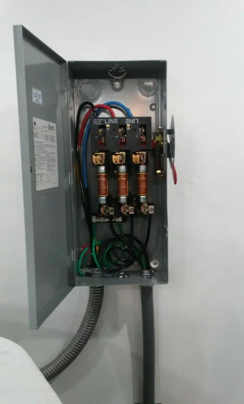 Three-phase disconnect switch installed for Electrical Wiring & Rewiring in Midfield